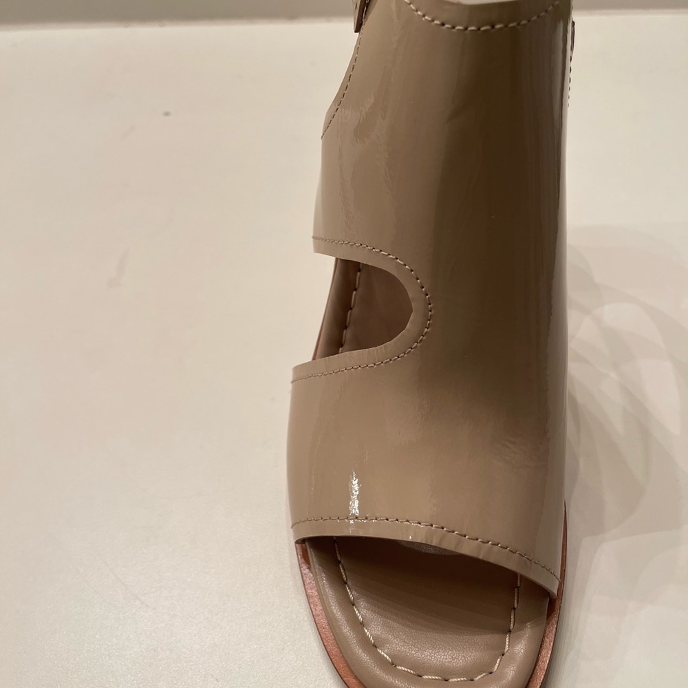 New Donald Pliner shoes